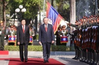 Lễ đón trọng thể Tổng Bí thư Tô Lâm tại thủ đô Viêng Chăn (Lào)