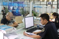 Thông quan xuyên kỳ nghỉ, xuất nhập khẩu tăng tốc đầu năm