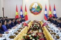 Thường trực Ban Bí thư Trần Cẩm Tú hội kiến Thủ tướng Lào 