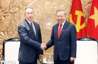 Tổng Bí thư, Chủ tịch nước Tô Lâm tiếp Giám đốc Cơ quan Vệ binh quốc gia Nga