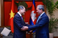 Thủ tướng Lê Minh Hưng tiếp xúc các lãnh đạo ASEAN, thúc đẩy hợp tác khu vực