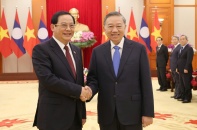 Việt Nam luôn ủng hộ mạnh mẽ công cuộc đổi mới của Lào