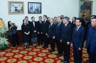 Lãnh đạo Đảng, Nhà nước viếng Chủ tịch Quốc hội Lào Saysomphone Phomvihane