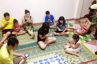 Giới trẻ Việt Nam dán mắt vào điện thoại 15 giờ/tuần