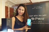 BlackBerry PRIV chạy Android bán từ 5/12, giá 18,5 triệu đồng