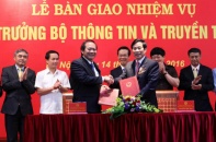 Bộ trưởng Trương Minh Tuấn tiếp nhận bàn giao Bộ Thông tin và Truyền thông