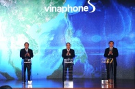Thủ tướng ấn nút khai trương dịch vụ di động vệ tinh VinaPhone-S