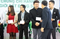 100 môi giới đầu tiên tại Việt Nam được trao chứng chỉ hành nghề môi giới bất động sản