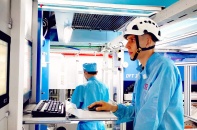 Nhà máy sản xuất sợi quang đầu tiên tại Đông Nam Á của VNPT sản xuất được 3,2 triệu km sợi quang/năm