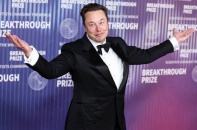 Vì sao Elon Musk khởi kiện Apple, đòi bồi thường 1 tỷ USD?