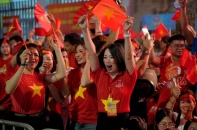 Tặng 100.000 đồng/người cho toàn dân ăn Tết Độc lập