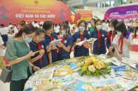 Học sinh toàn quốc được miễn phí sách giáo khoa từ năm học 2029 - 2030