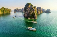 Vịnh Hạ Long được người Việt quan tâm nhất trong kỳ nghỉ hè 2026