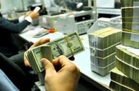 Phiên 15/5: Tỷ giá tiếp tục tăng nóng, USD lập đỉnh giá mới 21.850 đồng/USD 