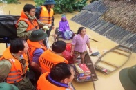 Chưa bao giờ thân phận con người lại mong manh đến thế
