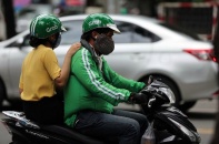 Hà Nội: Khuyến cáo hạn chế giao thông công cộng, xe công nghệ đảm bảo an toàn phòng dịch được hoạt động