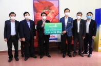 Vietcombank hỗ trợ tỉnh Hải Dương một máy xét nghiệm COVID-19 trị giá 4,2 tỷ đồng