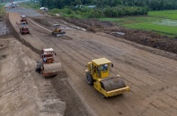 Xây dựng 5.000 km đường cao tốc - cuộc cách mạng về hạ tầng giao thông: (Kỳ II) Cỗ xe cao tốc lạc nhịp