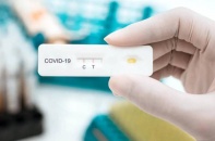 Tin mới về Covid-19 ngày 24/2: Xử phạt nghiêm việc đầu cơ, găm hàng test nhanh, máy SpO2