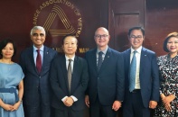 CEO Manulife châu Á cam kết đầu tư lâu dài vào ngành bảo hiểm nhân thọ và sức khỏe tại Việt Nam
