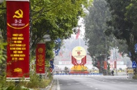 [Ảnh] Hà Nội rực rỡ cờ hoa mừng kỷ niệm 95 năm Ngày thành lập Đảng