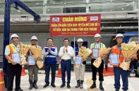 Đoàn tàu đầu tiên của tuyến Metro số 1 về đến nhà ga ngầm Bến Thành