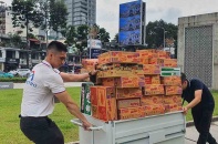 TP.HCM: Ga Metro số 1 ấm áp nghĩa tình trong hoạt động chuyển hàng cứu trợ vùng lũ