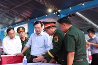 [Ảnh] TP.HCM sẵn sàng cho Lễ kỷ niệm 50 năm thành phố mang tên Bác