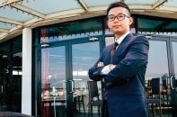 “Cậu bé Hà Nội” nén mình trong nhiệt huyết
