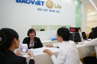Cổ phiếu bảo hiểm trở thành tâm bão