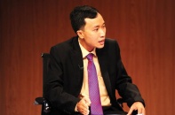 M&A nhiều lần hay thâu tóm một lần?