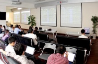 Giá dầu giảm đè nặng cổ phiếu dầu khí