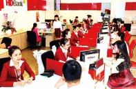 Cạnh tranh lãi vay trong mùa kinh doanh cao điểm cuối năm