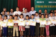 Học bổng Giải golf Vì trẻ em Việt Nam: Chắp cánh “hoa trạng nguyên”