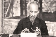 Khi Bác Hồ "xung phong phê bình" báo chí