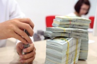 Vàng, USD nín thở trước giờ G