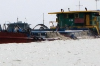 Nạo vét luồng đường thủy ở Bắc Ninh, Bắc Giang, Hà Nội: Nhà thầu… thành “cát tặc”