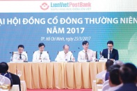 Thù lao tiền tỷ cho lãnh đạo ngân hàng