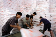 Vật vã tìm đầu ra cho 700.000 tấn đường tồn kho "bất thường"