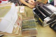 Tiền vào dồn dập, thị trường bất động sản hưng phấn