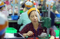 Việc làm chông chênh với lao động lớn tuổi