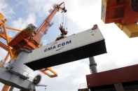 Nghẽn với chi phí logistics