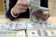 Lãi suất cơ bản USD tăng, lo chảy ngược ngoại tệ
