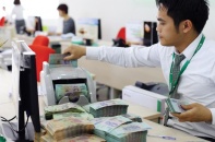 Cho vay dài hạn tăng, lo tiền chảy vào lĩnh vực nóng