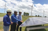 Nhà đầu tư đề xuất bổ sung hàng trăm dự án điện mặt trời