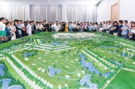Siết tín dụng bất động sản: Chuyên gia, doanh nghiệp, ngân hàng cùng quan ngại