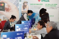 Ngân hàng chạy đua bán lẻ, tăng thu phí