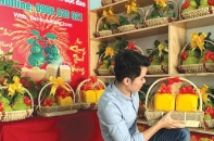 Trái cây đặc sản, thực phẩm tươi sống… vào giỏ quà Tết