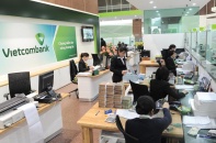 Vốn ngoại chờ thương vụ bán vốn ngân hàng