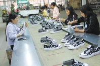 Da giày kéo vốn từ nhà đầu tư ngoại 